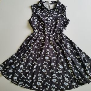 NWT Floral dress sleeveless